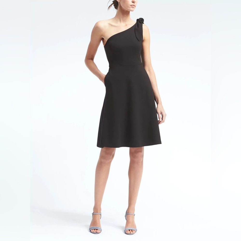 New Banana Republic One-Shoulder Ponte Fit-and-Flare Dress,Black